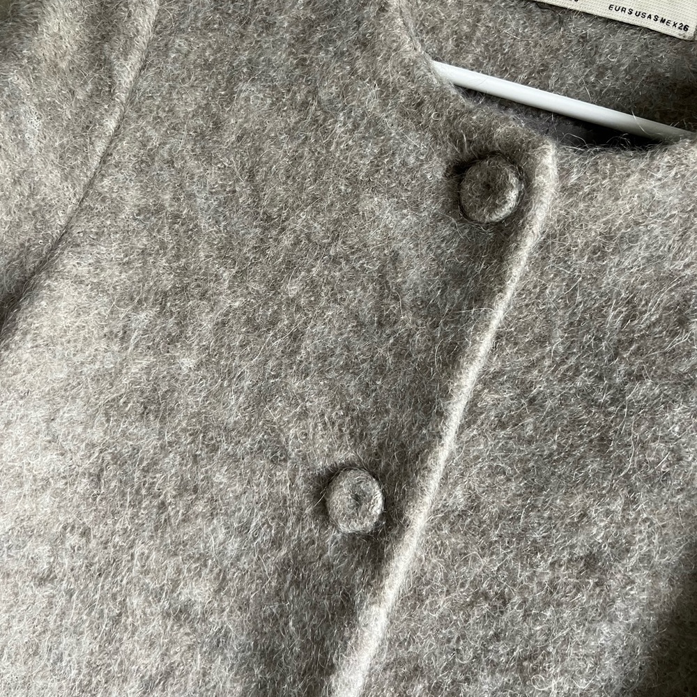 Zara coat - Picture 2 of 2